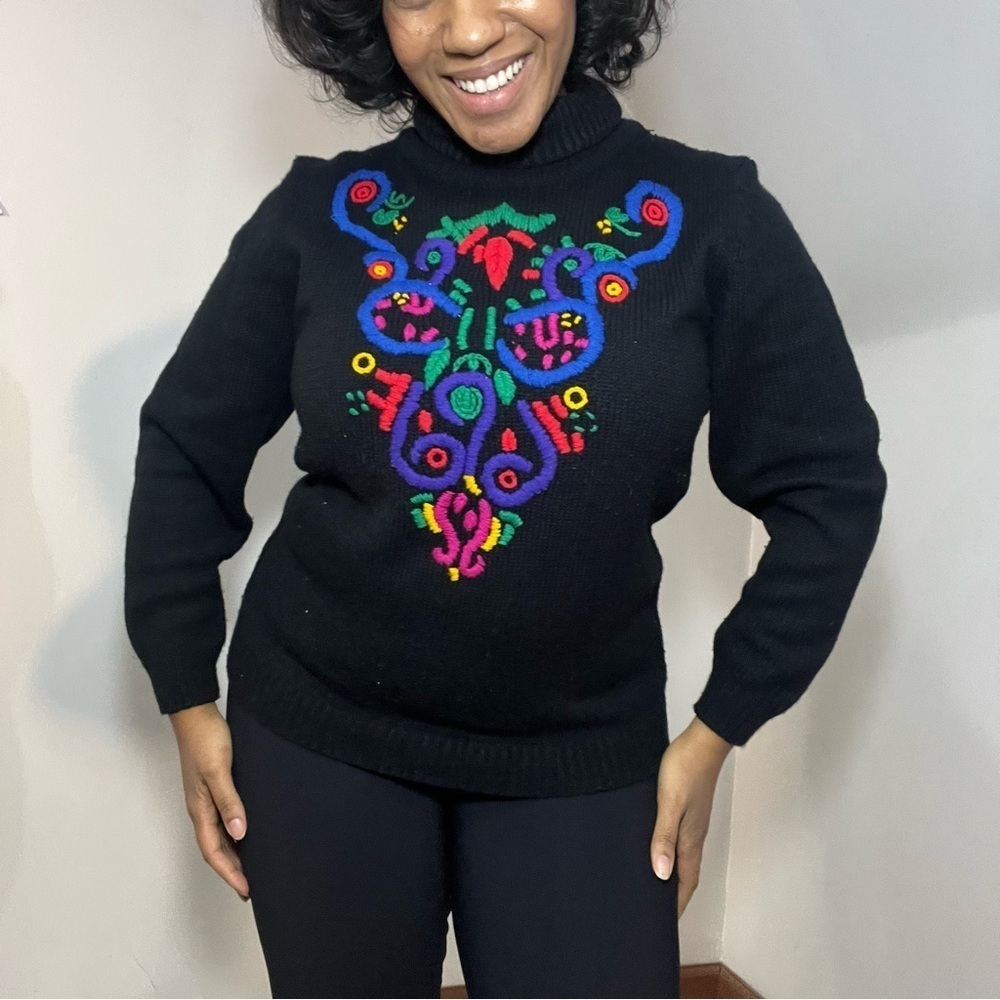 Vintage Embroidered Colorful Knit Sweater Holiday Turtleneck Funky Artsy Retro - Picture 10 of 13